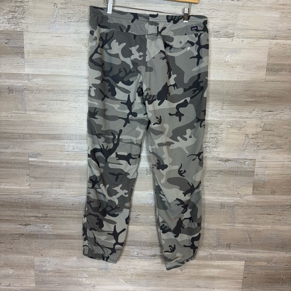 Patagonia Men's Gray Camouflage Hiking Pants - Picture 3 of 6